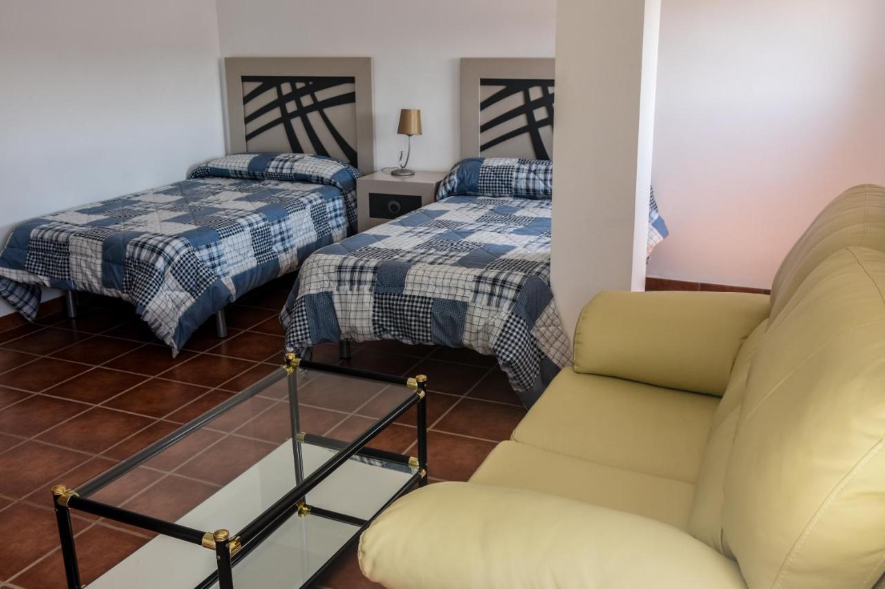 Suites Trastamara Montiel Exterior photo