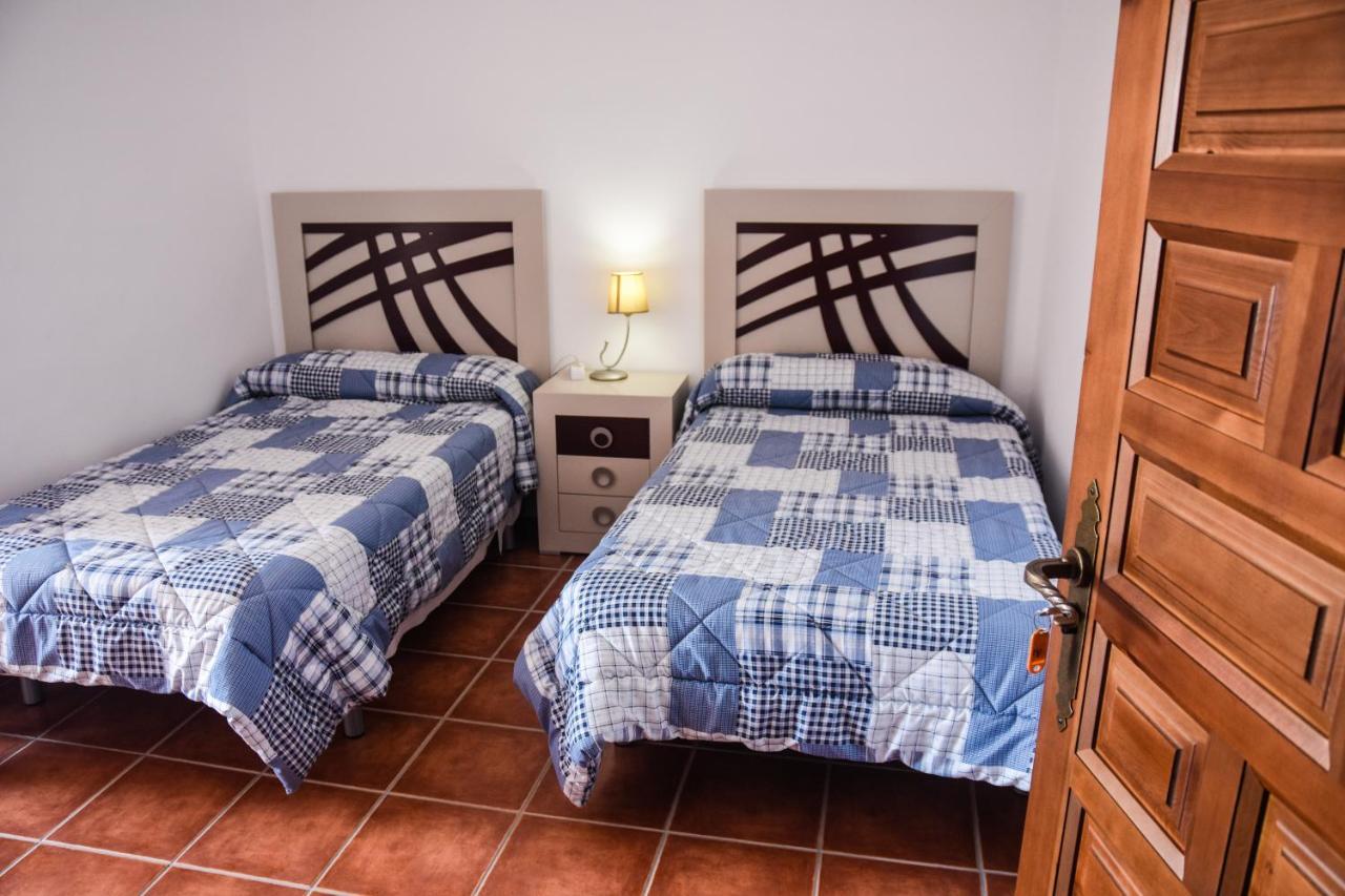 Suites Trastamara Montiel Exterior photo