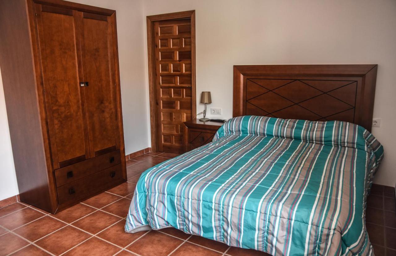 Suites Trastamara Montiel Exterior photo